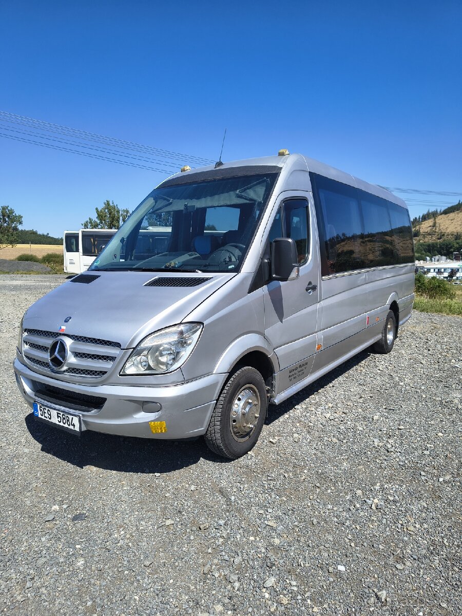 Mercedes Benz Sprinter - 3