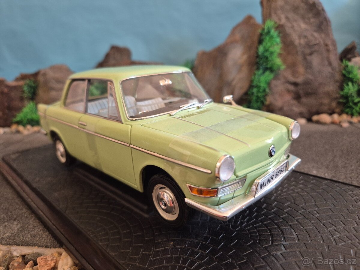 Prodám model 1:18 BMW LS luxus - 3