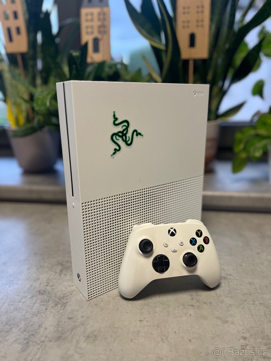 Xbox One S 1TB - 3