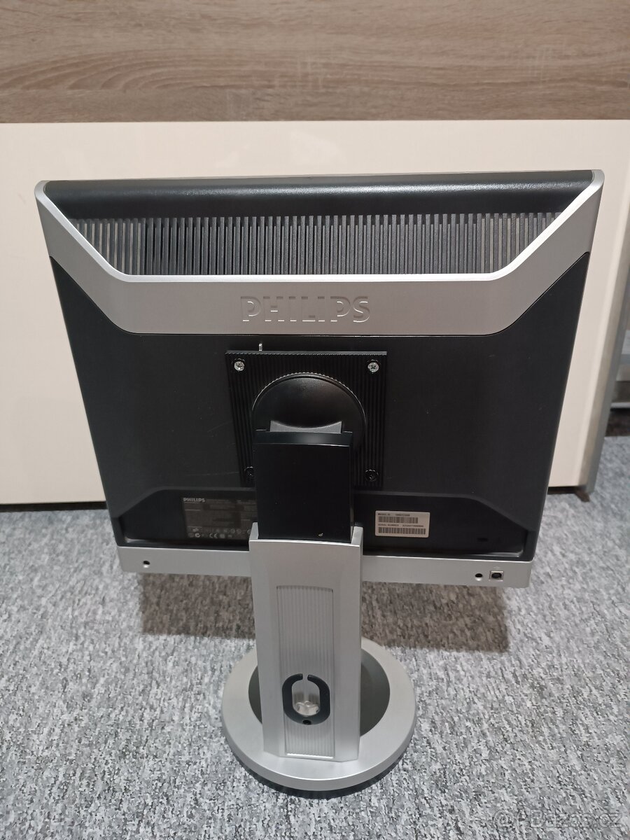 monitor Philips 190B7CS/00 - 3