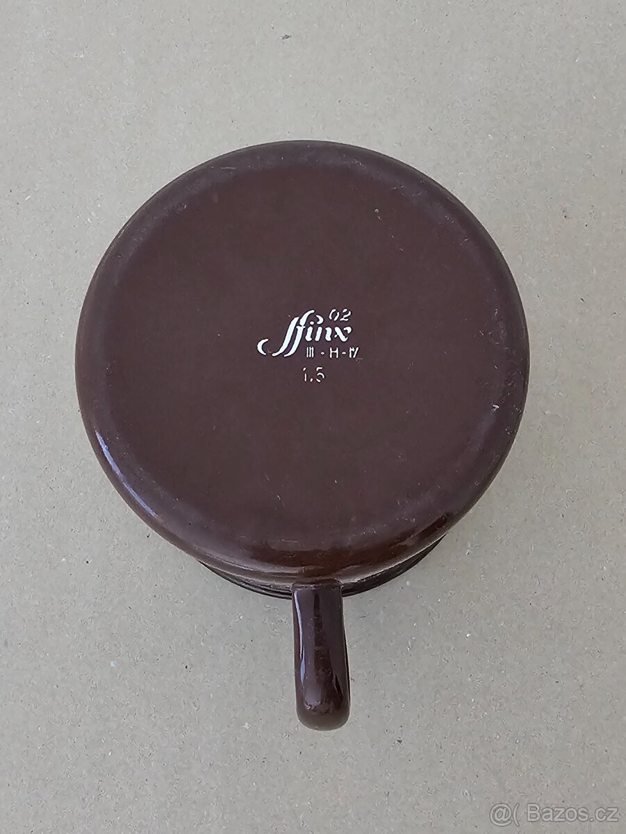 Starý smaltovaný hnědý hrnec SFINX - 3