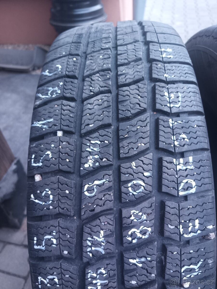 235/65/16C vredestein - 3