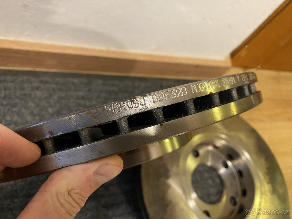 Přední brzdové kotouč Ferodo 288 mm (Passat B5, Superb I) - 3