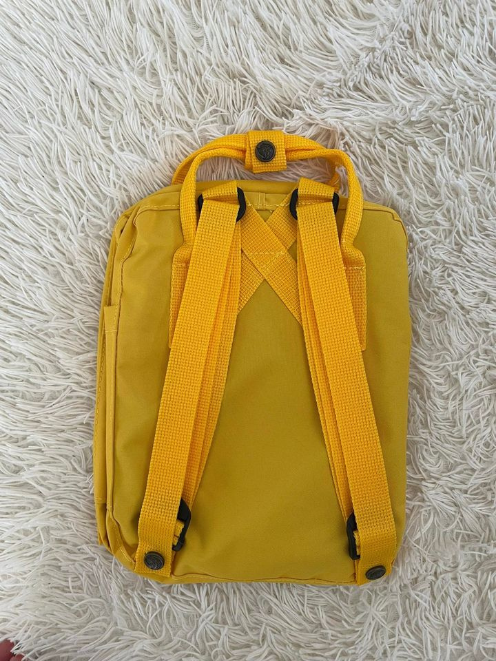 Nový batoh Fjällräven Kanken 7L žlutý - 3