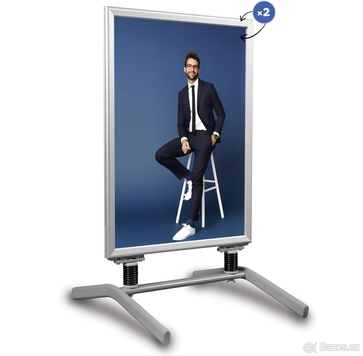 Venkovní stojan Windtalker Spider s rámy na plakát formátu A - 3