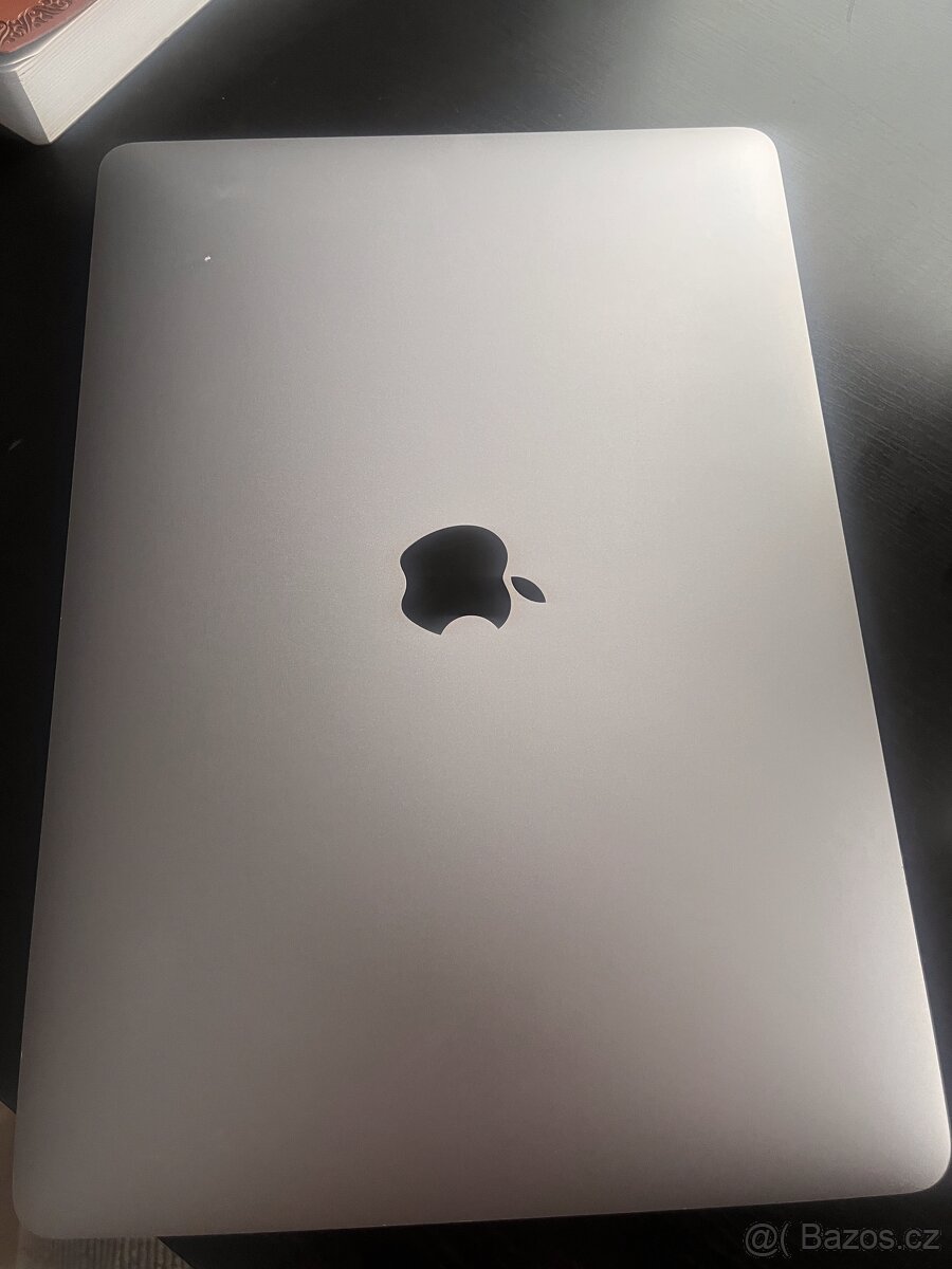 2020 MacBook Pro 13" (Intel i5, 32 GB RAM) - 3