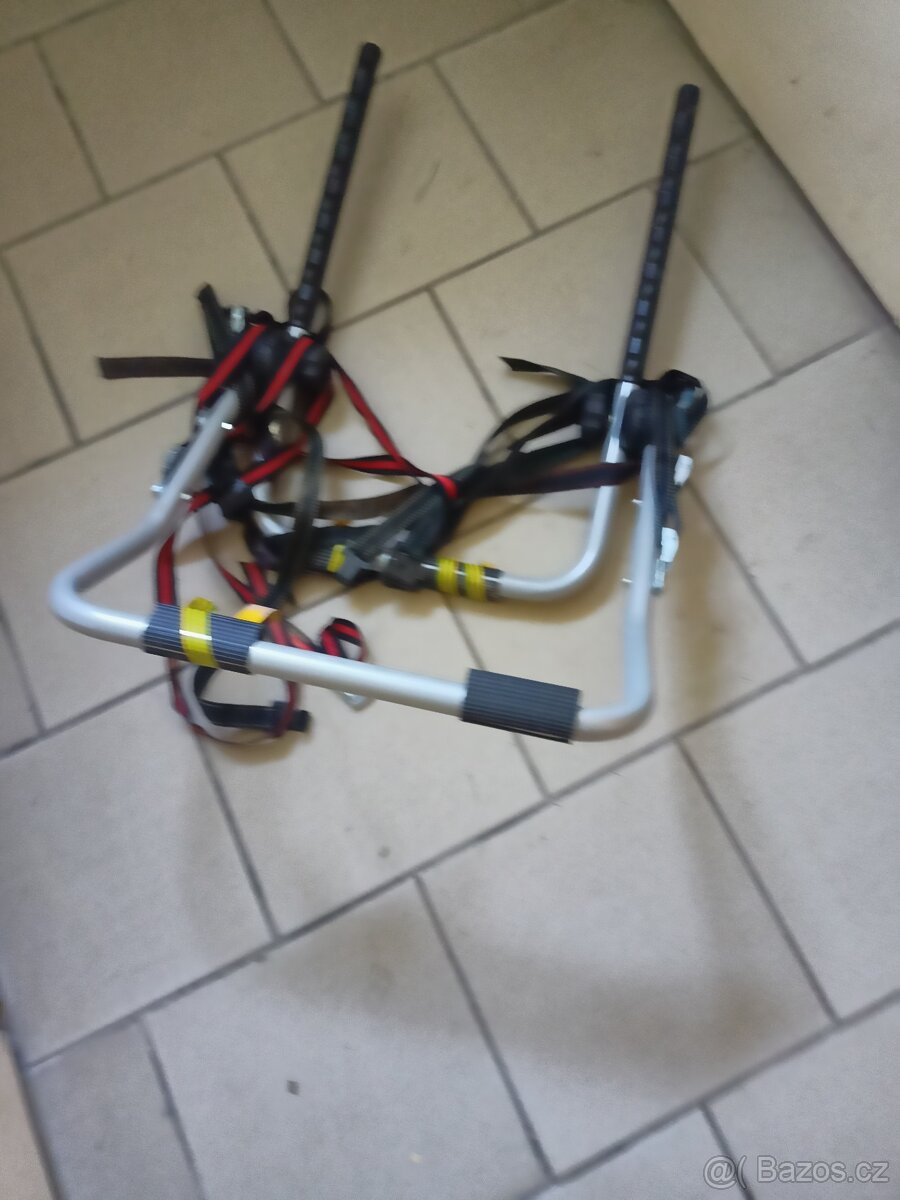 Nosič kol Menabo - 3