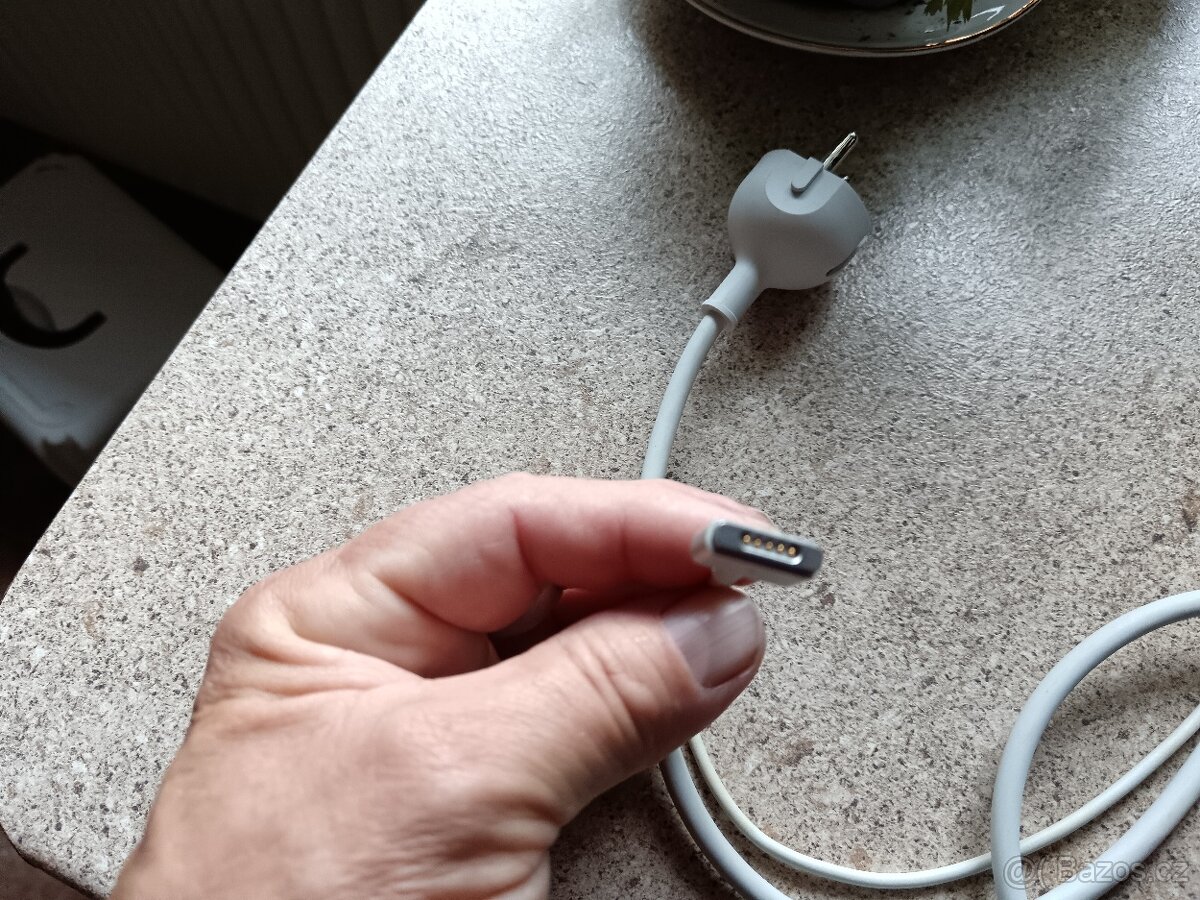 Nabíječka APPLE - 3