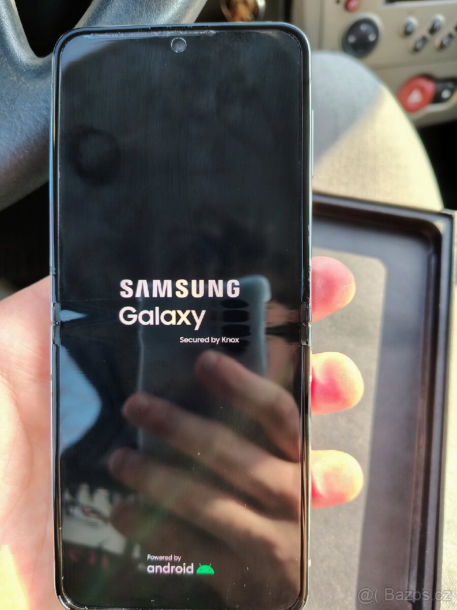 Samsung Galaxy Z flip 5 - 3