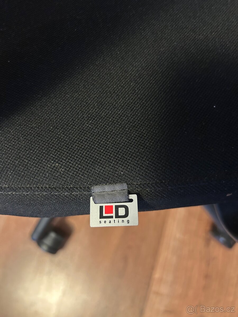 Kancelářská židle - 3