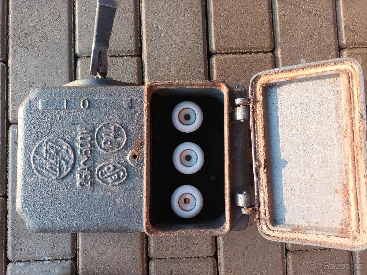 Cirkulárka spínací skříňka - 3