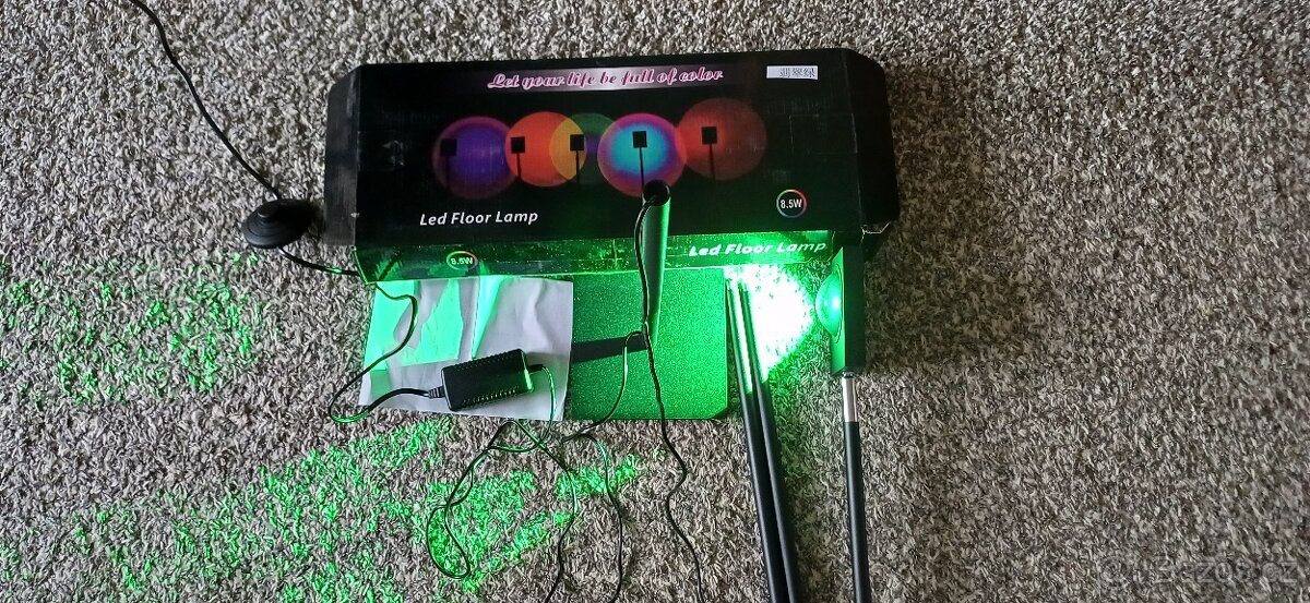 Led stojací lampa, svetlo zelený, oranžový, červený - 3