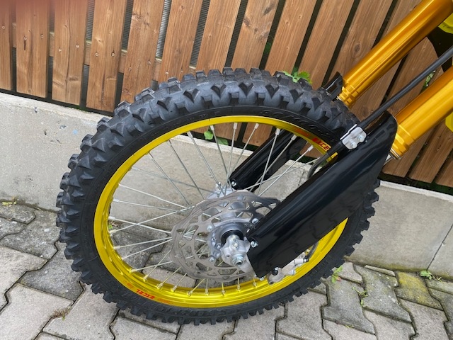 SUZUKI RMZ 450