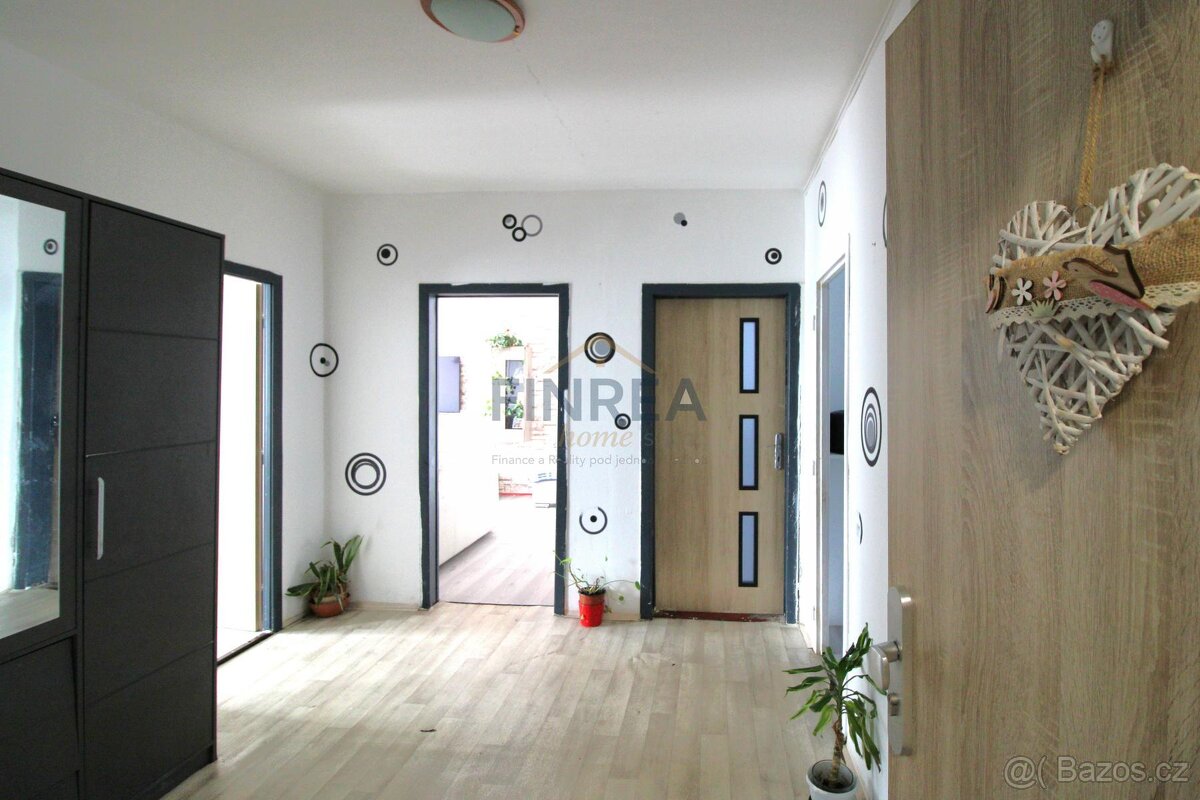 Prodej bytu 4+1 99 m2 Karla Čapka, Krupka - Maršov - 3