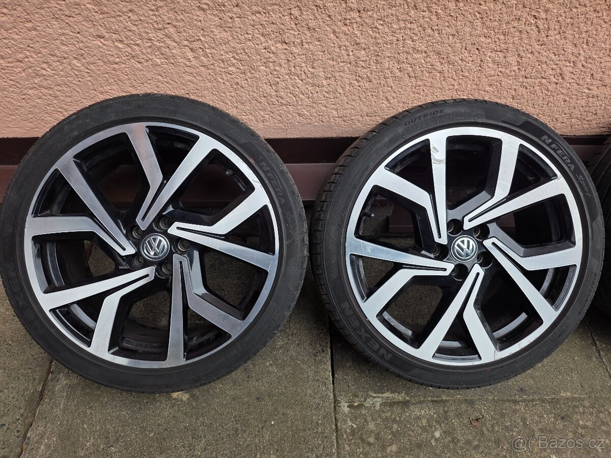 Volkswagen Polo GTI originál alu kola R18 + letní pneu 80% - 3