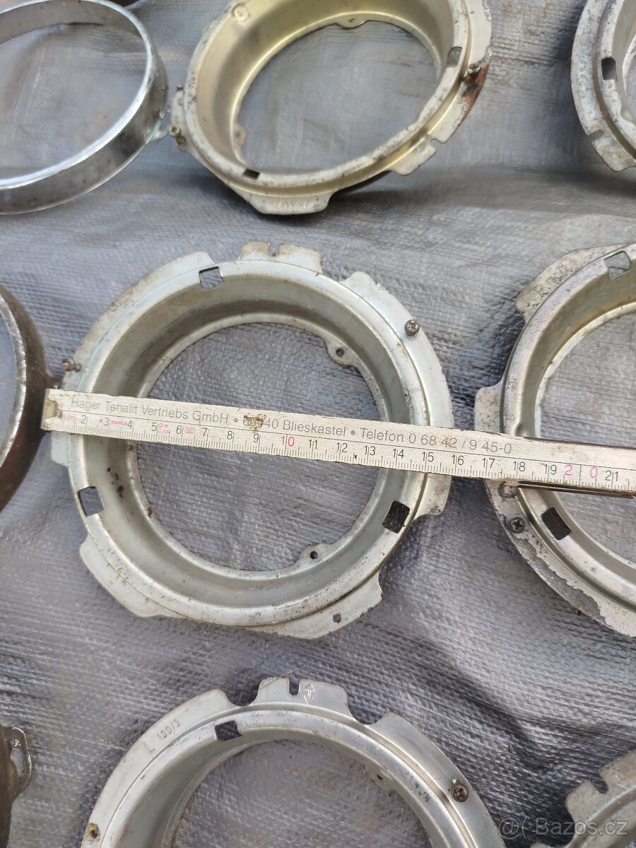 Rámečky pod paraboly asi škoda GLS Tatra 603 110R - 3