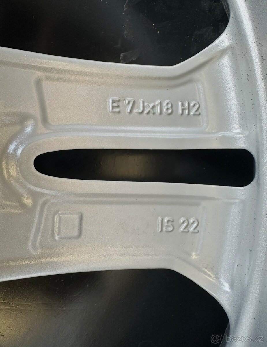 #12 Elektróny originál Audi r18 - 3