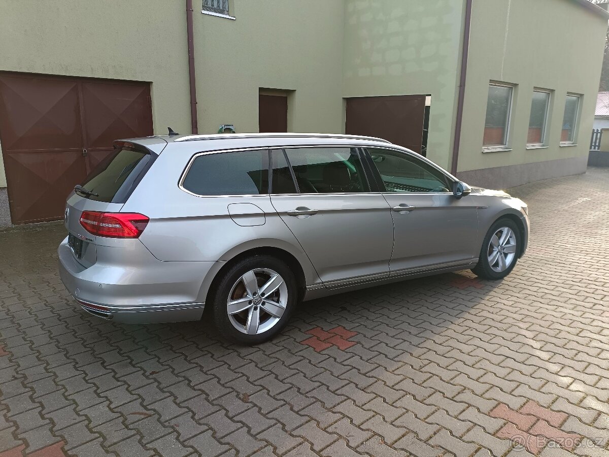 Passat B8 2.0 Tdi 176 kW 4motion DSG Highline combi - 3