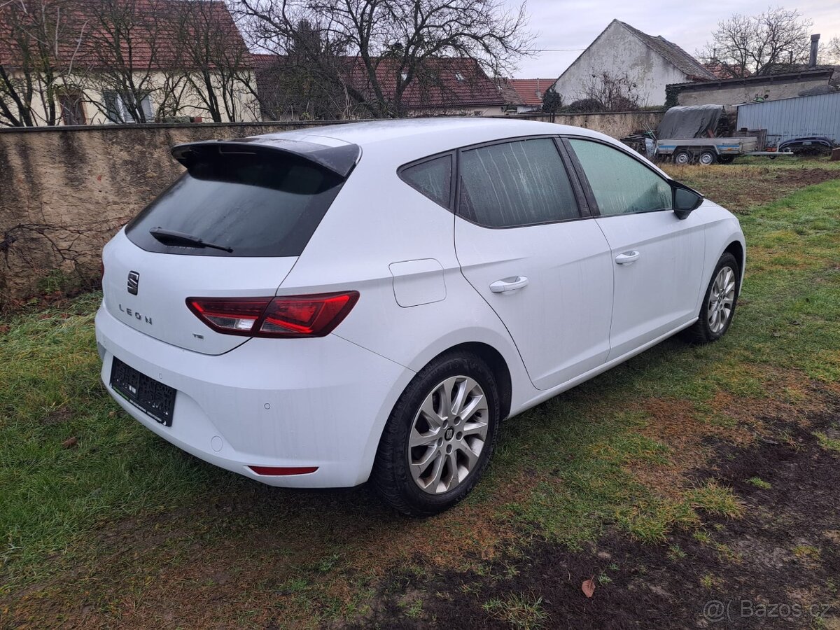 Seat Leon 1.2TSI - 77kw , výhřev , LED , výbava - 3