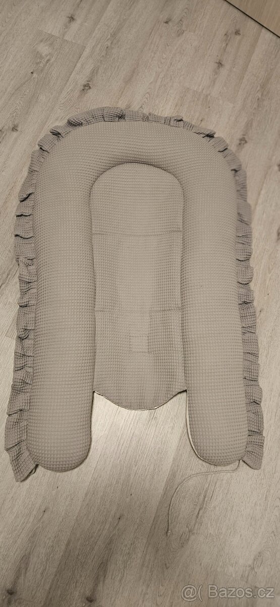 Hnízdečko s volánkem Floo for Baby - 3