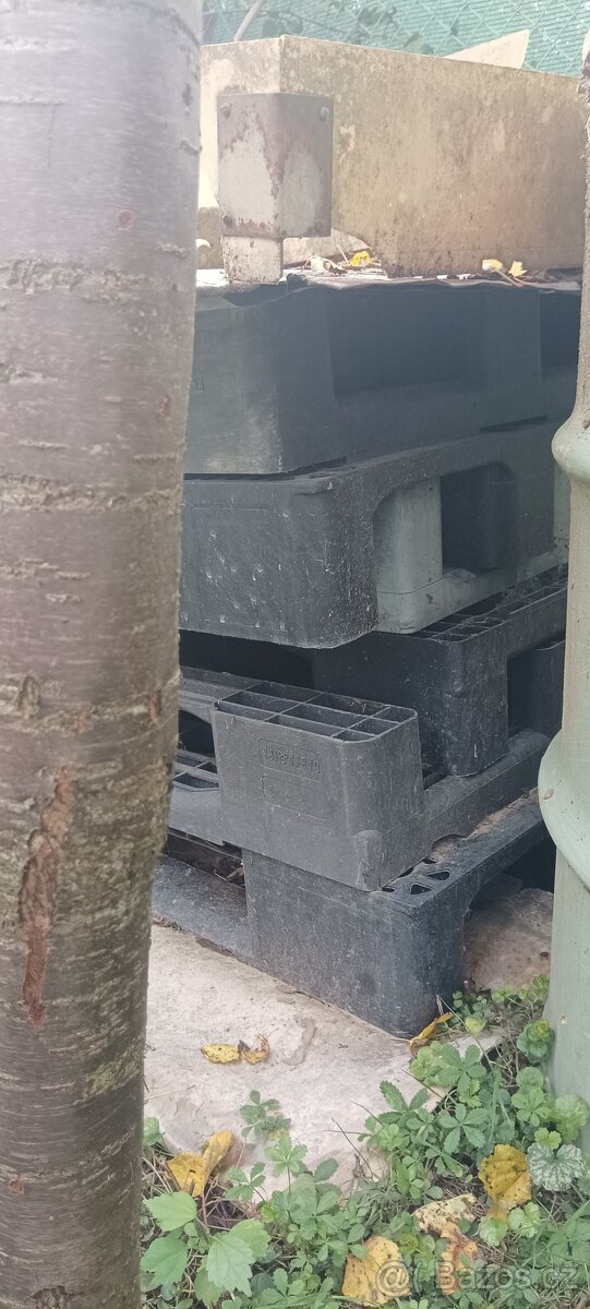 Plastové palety 120x80 - 3