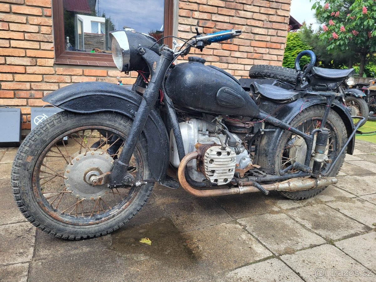 Dněpr,Ural M 72 Kyjevská verze - 3