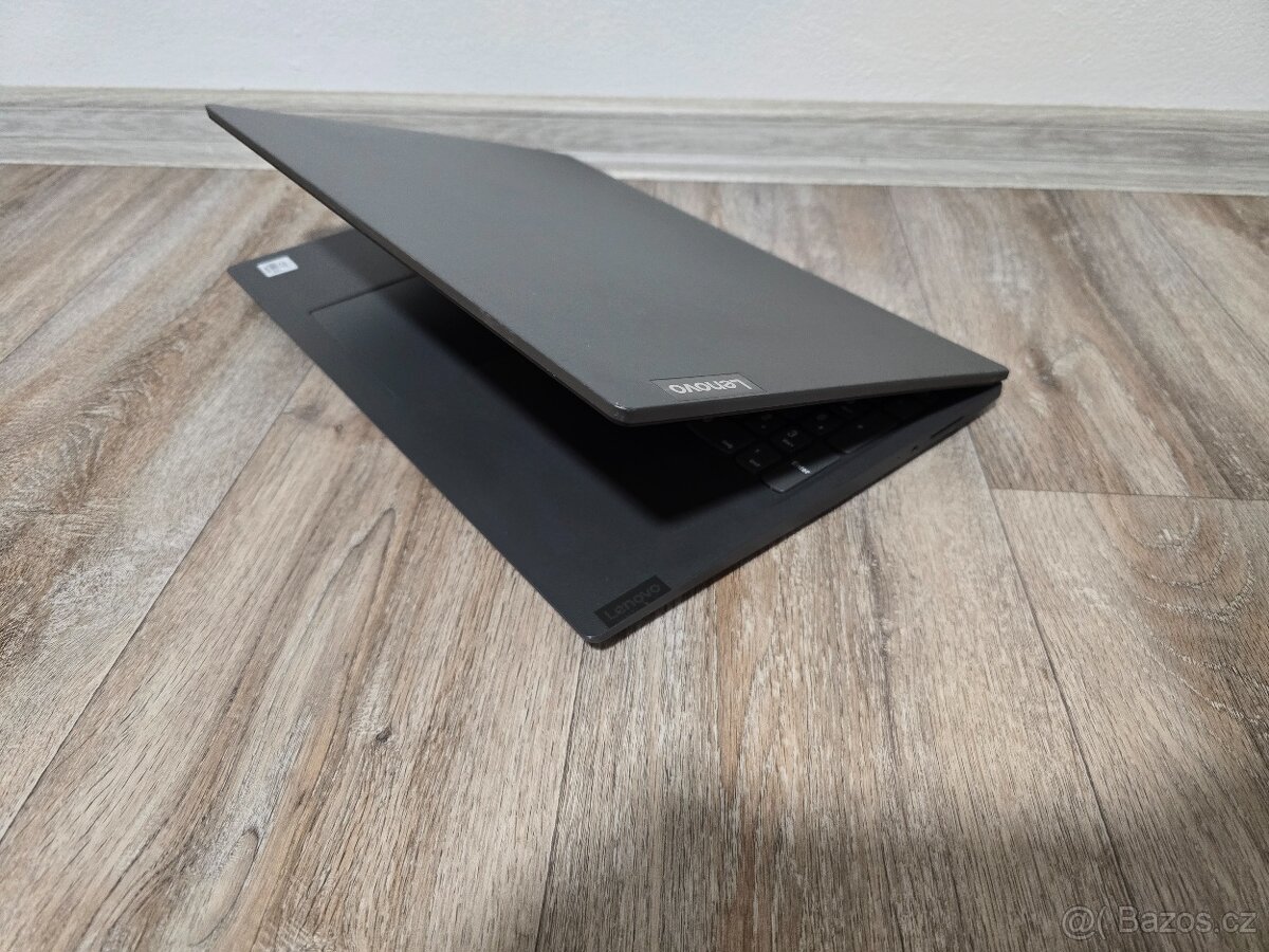 15,6" notebook Lenovo V15-IIL Grey - 3