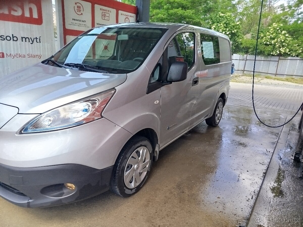 Nissan E-NV200 - 3