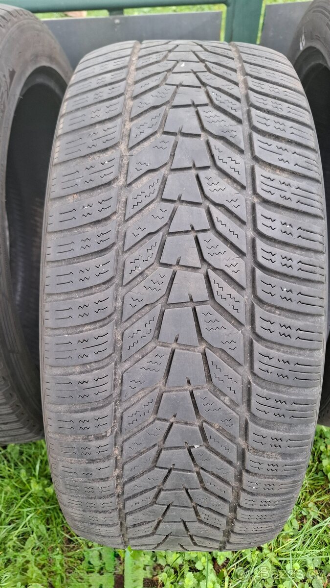 Hankook WINTER ICEPT EVO3, 235/45 R18 M+S - 3