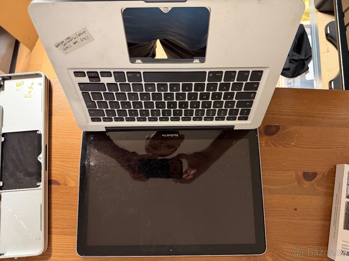 Prodám 6x macbook a 1x ipad na ND - 3