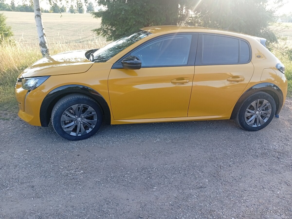 Peugeot E208 II 2022 Allure 34000 km - 3
