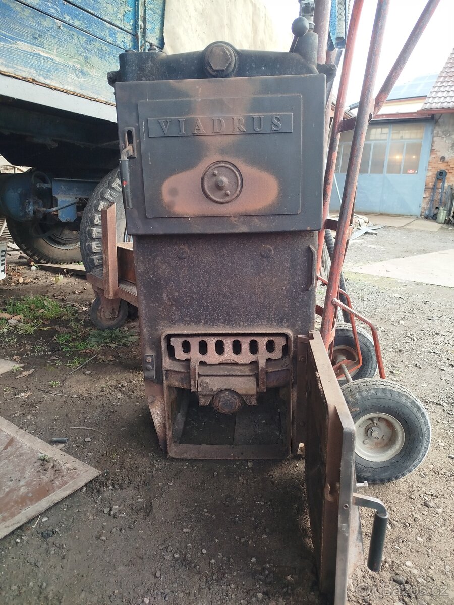 Kamna VIADRUS 22 - 3