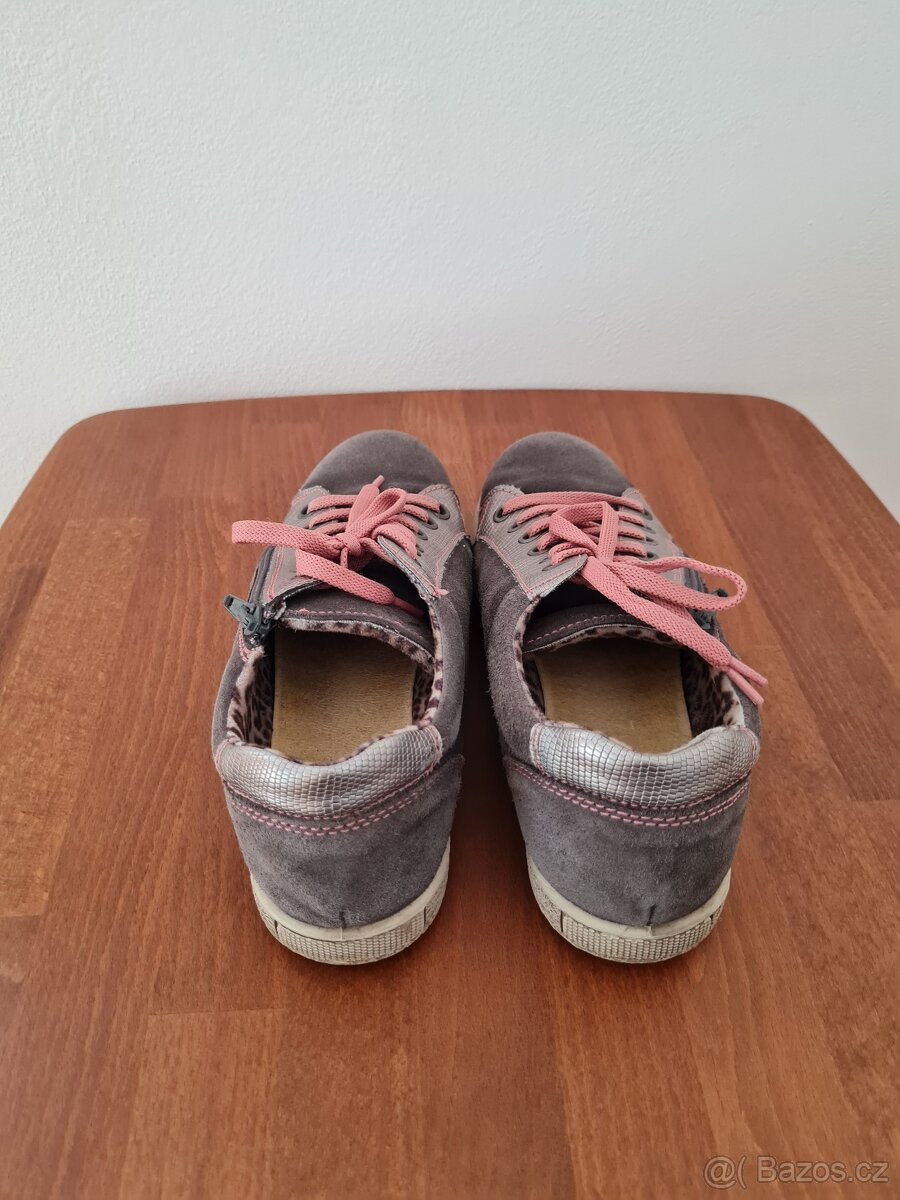 Dívčí boty zn.Bata vel.36 - 3