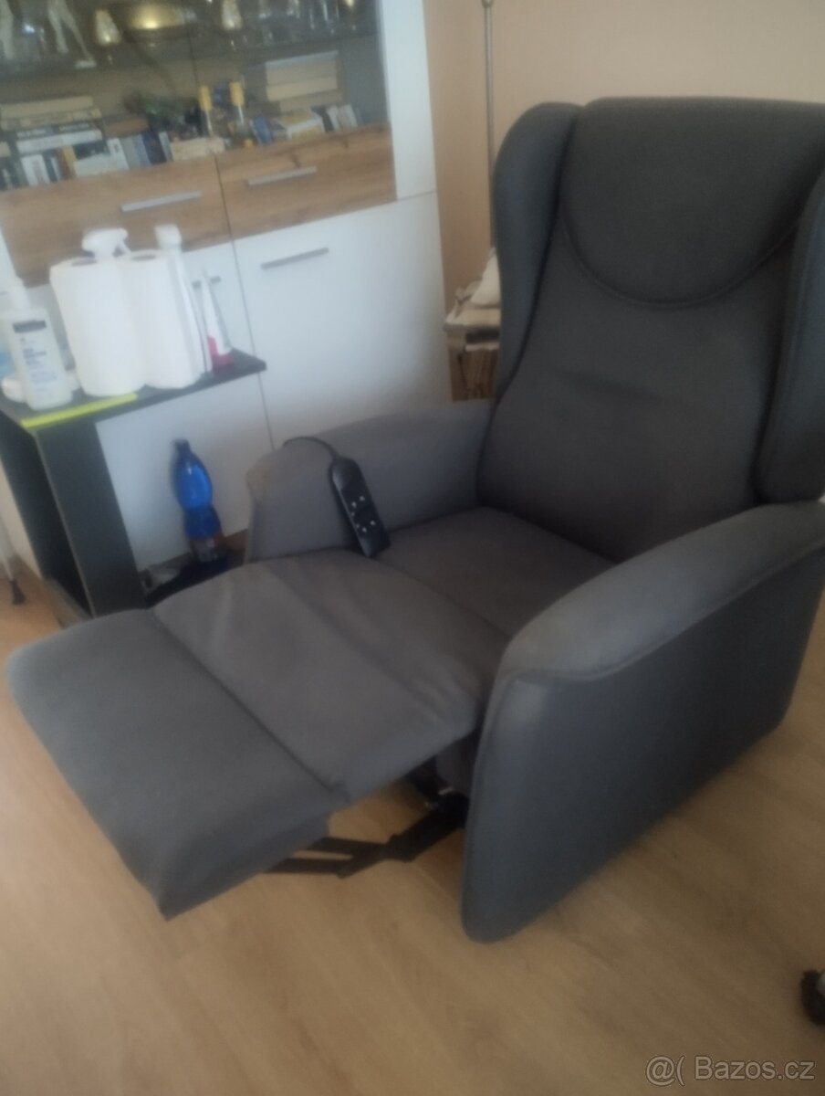 Polohovací elektrické křeslo - 3