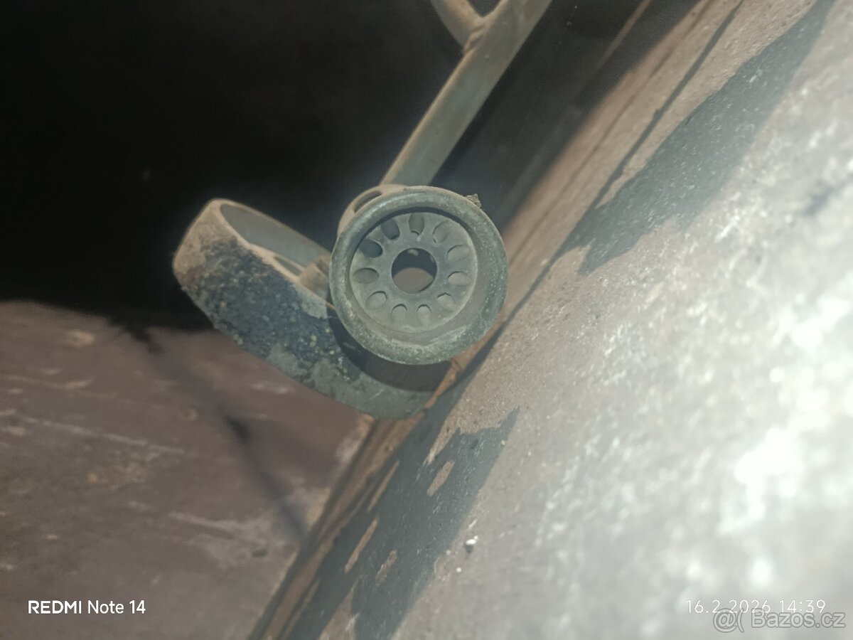 7-hlavy horák na lepenku - 3