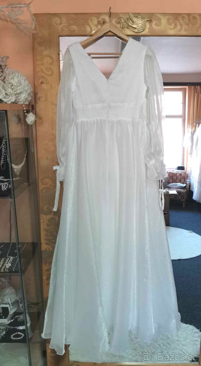 TŘPYTIVÉ SVATEBNÍ ŠATY vel.38/40 - 3