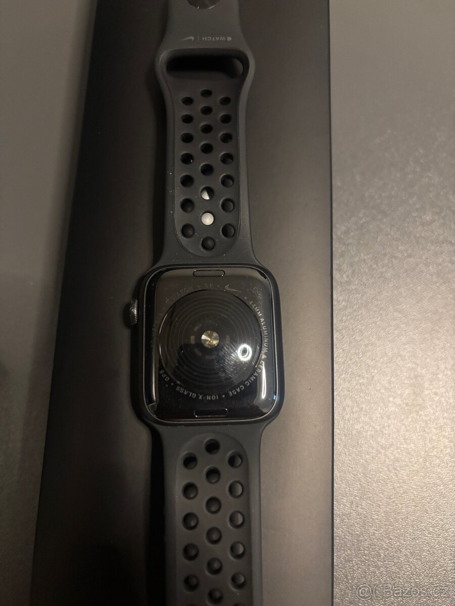 Apple Watch SE 44mm Nike - 3