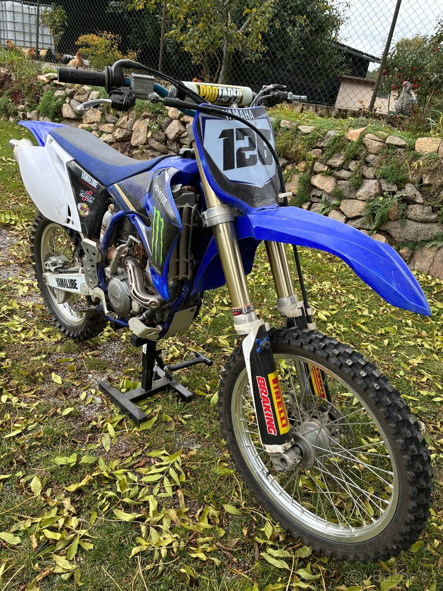 Yamaha YZF 250 - 3