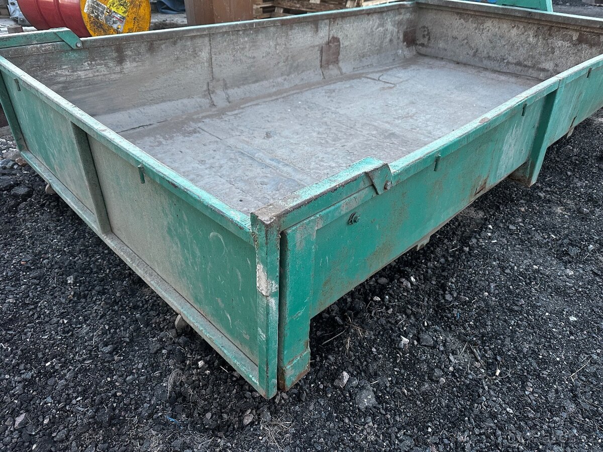 Hákový kontejner - 3