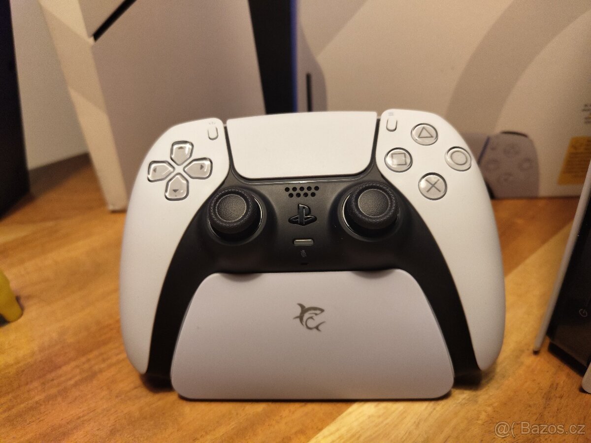 PS5 Slim s mechanikou, plně funkční s krabicí - 3