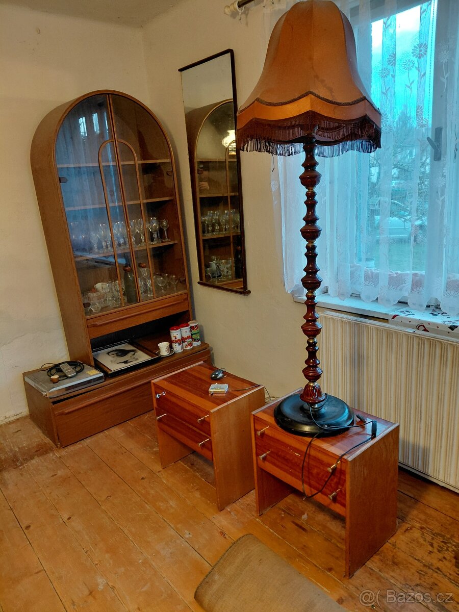 Obývací stěny a kuchyň linku retro - 3