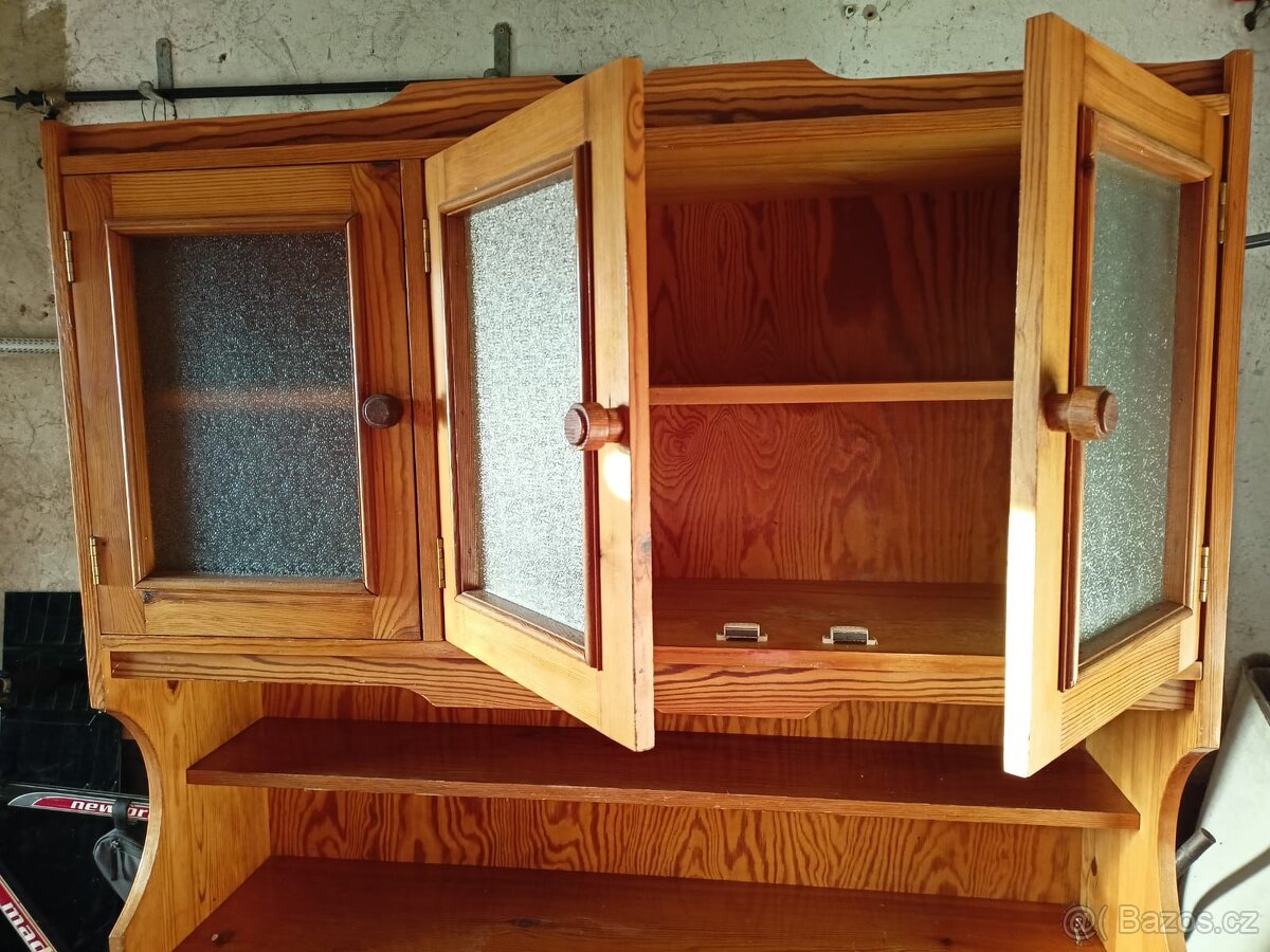 Kuchyňská kredenc. - 3