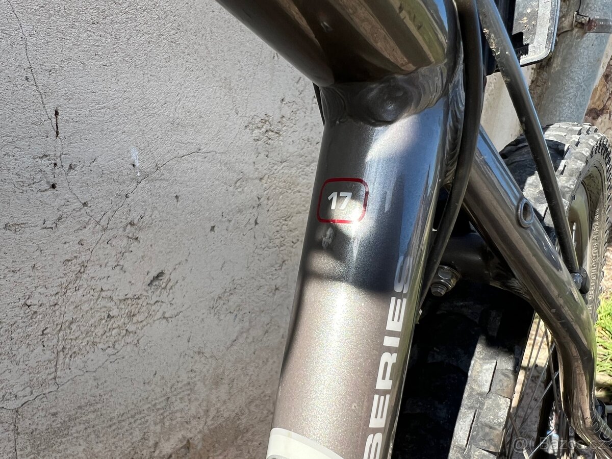 Horske kolo Author Versus 17” - 3