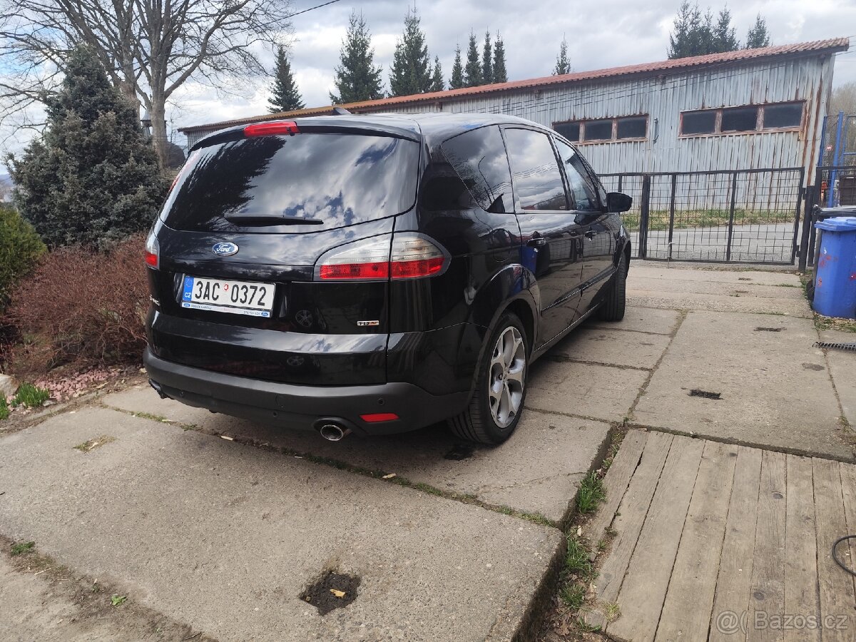 Ford S Max Titanium - 3