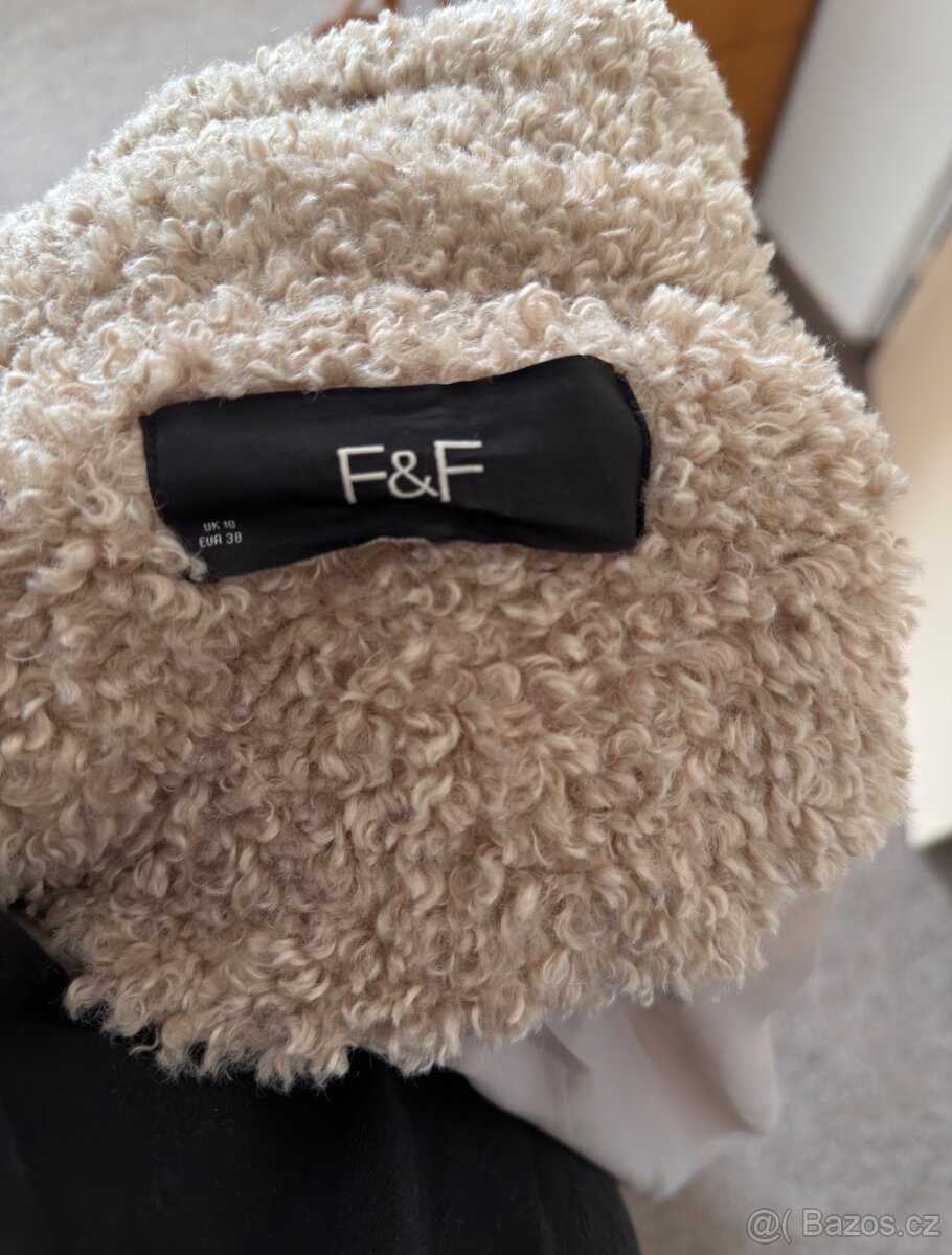 Prodám dlouhý kabát typu Teddy – F&F - 3