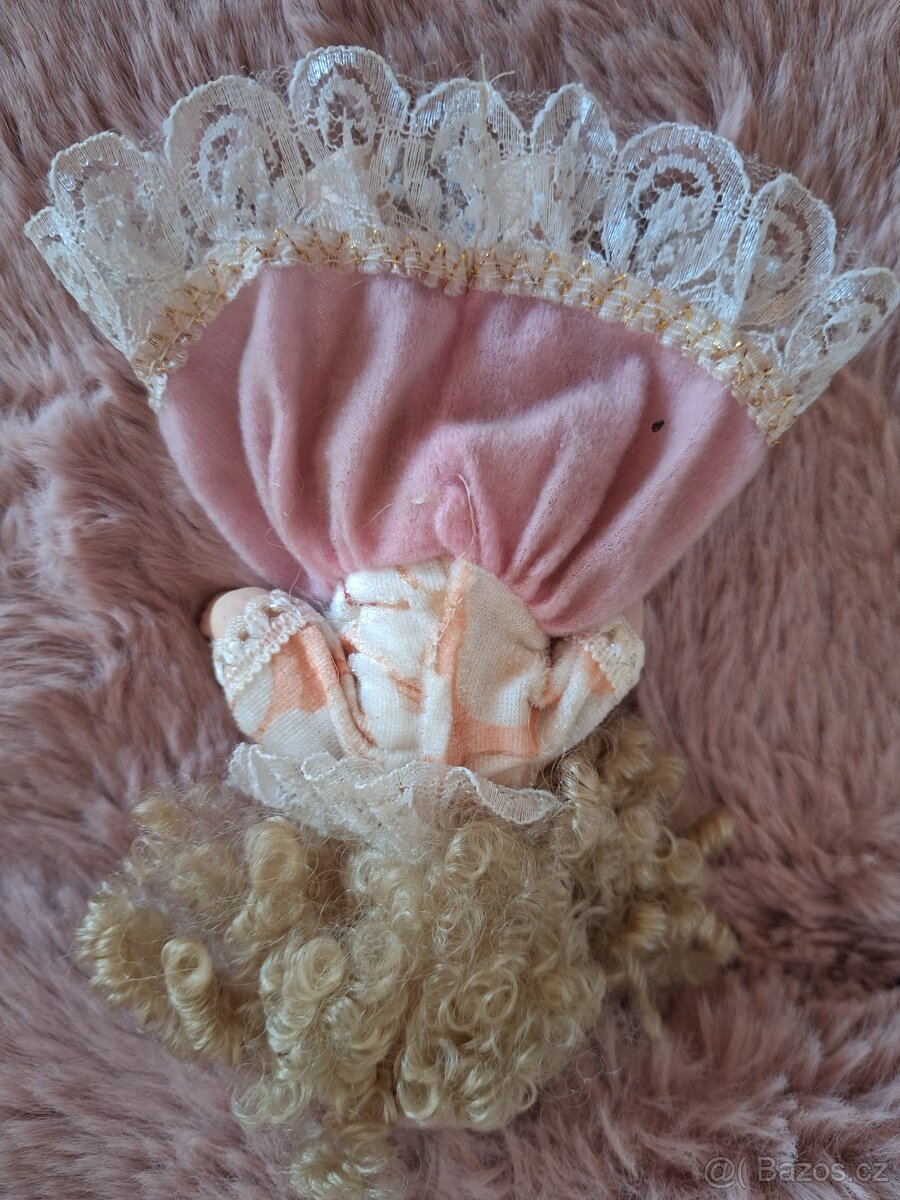 Porcelánová panenka 18 cm - 3