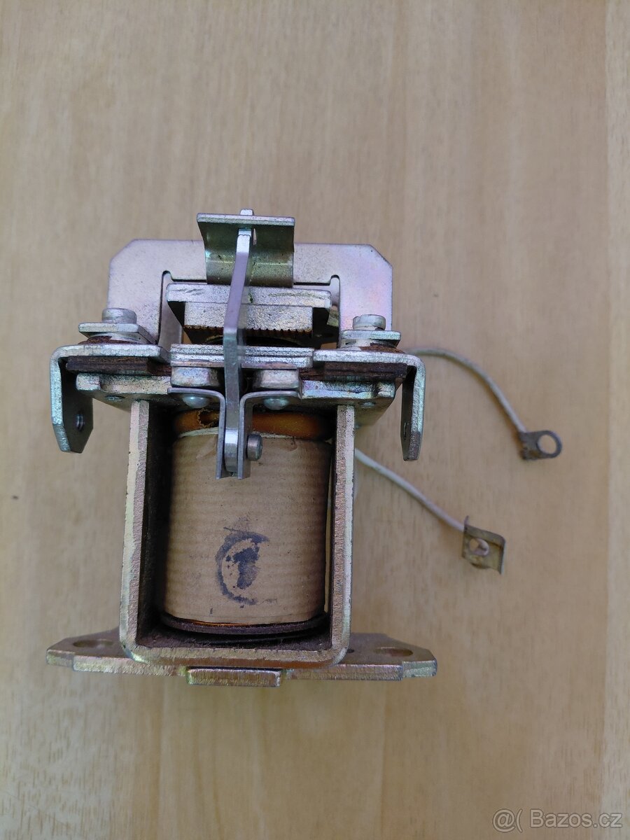 Spínač starteru 10k - 3