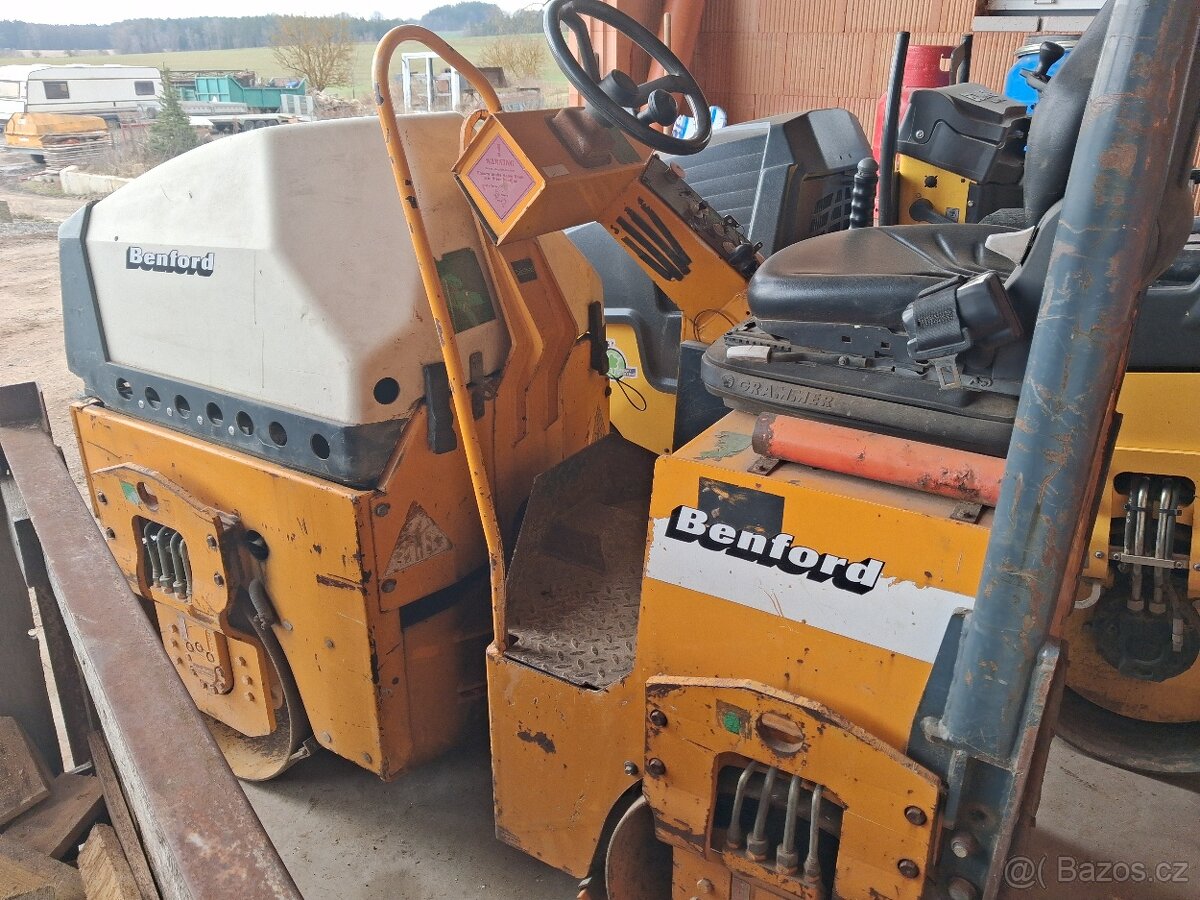 Vibrační válec Benford TV800K - 3