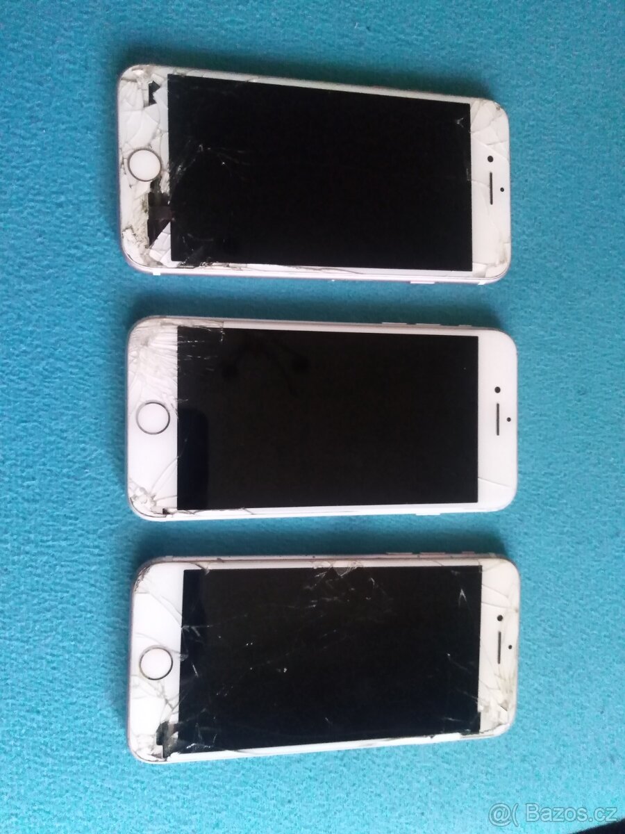 Mobily různé viz.foto - 3