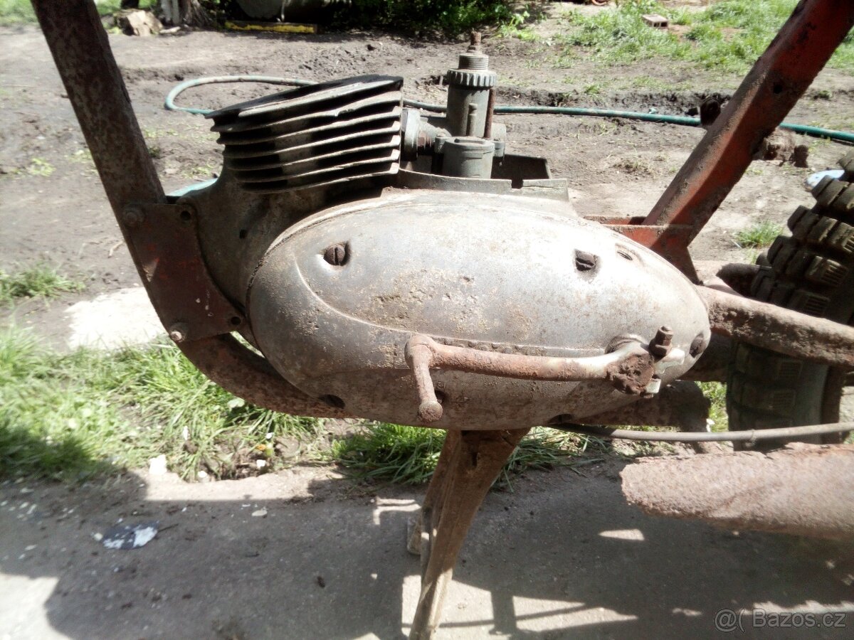 Jawa 250 ČZ 150 - 3